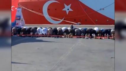 Oruç Reis gemisi göreve dua ve namazlarla uğurlandı