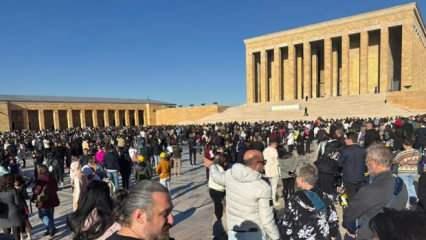 Anıtkabir'de 10 Kasım Atatürk'ü Anma Günü öncesi ziyaretçi yoğunluğu