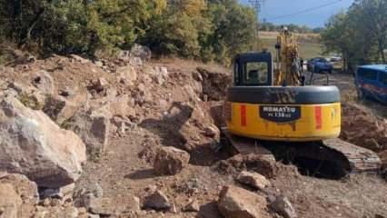 Güpegündüz iş makinaları ile define avına jandarmadan suçüstü: 4 gözaltı