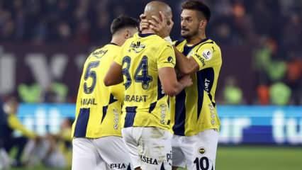 Amrabat, d&uuml;nya futbol tarihine ge&ccedil;ti! Efsane ismi bile geride bıraktı