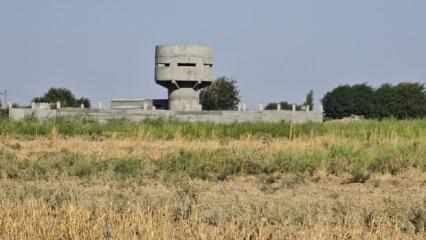 Terör örgütü YPG dibimizde inşaya başladı! Skandal görüntüler