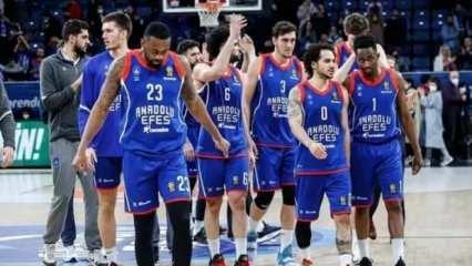 Anadolu Efes yarın Paris Basketbol'u ağırlayacak