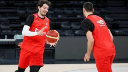 Basketbolda Türkiye-Macaristan maçının biletlerine yoğun ilgi