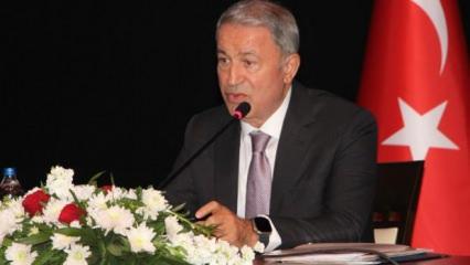 Hulusi Akar: Teröristlerin önünde iki yol var...