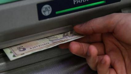 Öğrencilerin iki aylık burs ve kredi ödemeleri hesaplara yatırılmaya başlandı
