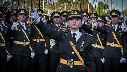 Teğmenlerin kılıçlı yemini: Mesele okunan metin değil, emre uymadılar!