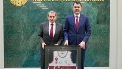 Bakan Kurum, Dursun Özbek'le bir araya geldi