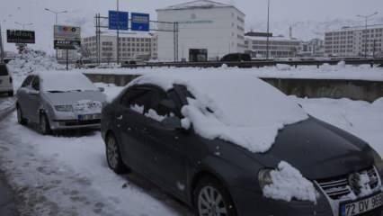 Bitlis'te 70 köy yolu ulaşıma kapandı