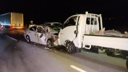 Bursa'da 3 aracın karıştığı kaza! Polis memuru çift yaralı