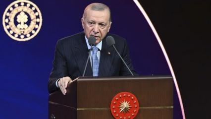 Cumhurbaşkanı Erdoğan: Kültüründen tiksinen zihniyetin açtığı yaralar halen kapanmadı