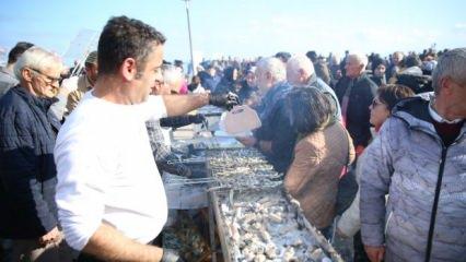 Festivalde 10 ton hamsi ikram edildi!
