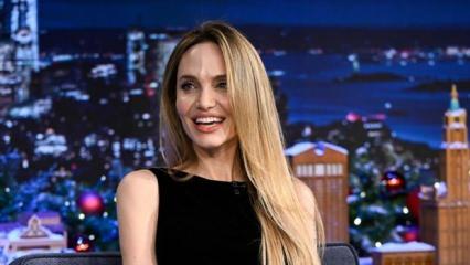 Angelina Jolie'nin asıl mesleği ortaya çıktı! Oyunculukla alakası yok