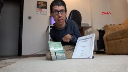 Azmiyle herkese örnek oluyor: Klavyeyi burnu ile kullanarak ikinci kitabını bitirdi!