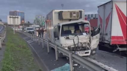 Bağcılar TEM otoyolunda zincirleme trafik kazası