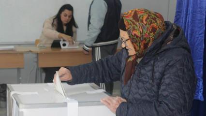 Romanya’da seçim maratonu... Sosyal Demokrat  Parti önde!