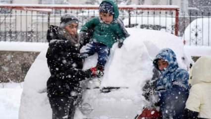 Birçok ilçede okullar tatil edildi