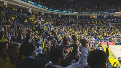 Basketbol maçında Ali Koç'a büyük şok!