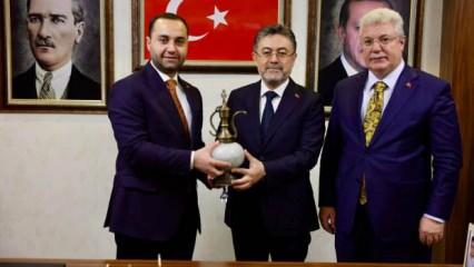 Bakan Yumaklı'dan AK Parti Çankırı İl Başkanı'na ziyaret