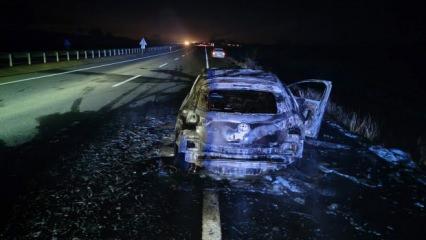 Edirne'de seyir halindeki otomobil yandı