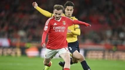 Estádio da Luz'da Kerem Aktürkoğlu'na sevgi seli