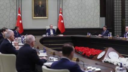 Kabine toplanıyor! Gündem asgari ücret ve Suriye