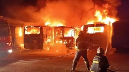 Otopark yangını! Çok sayıda halk otobüsü küle döndü