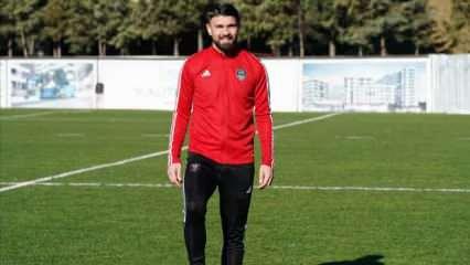 32 yaşındaki futbolcu, 1. Lig tarihine geçti