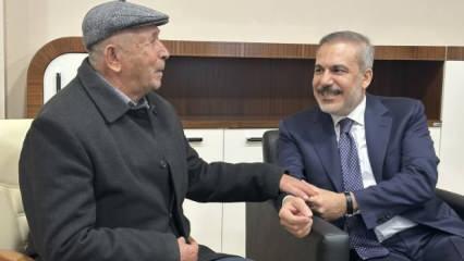 Bakan Fidan, şehit Ömer Halisdemir'in babasıyla görüştü