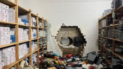 Duvarı delerek banka soydular! Filmleri aratmayan hırsızlık