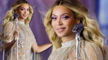 Forbes duyurdu: D&uuml;nyaca &uuml;nl&uuml; şarkıcı listeye giren 5. kişi oldu!