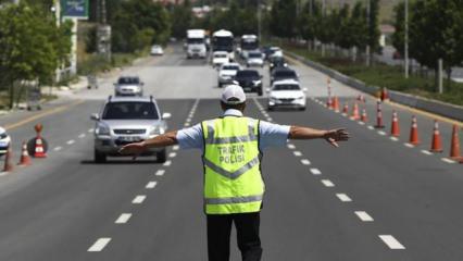 İstanbul'da trafik alarmı: Yılbaşı ve Gazze y&uuml;r&uuml;y&uuml;ş&uuml; i&ccedil;in bir&ccedil;ok yol trafiğe kapatılıyor
