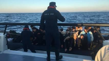 İzmir'de 73 düzensiz göçmen kurtarıldı, 155 düzensiz göçmen yakalandı