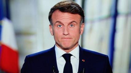 Macron hata yaptığını kabul etti