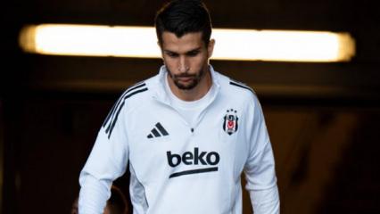 Necip Uysal sezon sonunda futbolu bırakacağını a&ccedil;ıkladı!