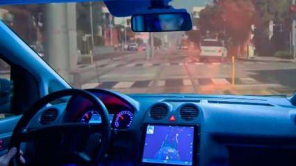 Resmen cinayete teşebbüs! Tesla otomatik pilotu aracı raylara çıkardı...