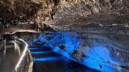 'Yaşayan Mağara': Milyonlarca yıllık mercan fosilleri burada!
