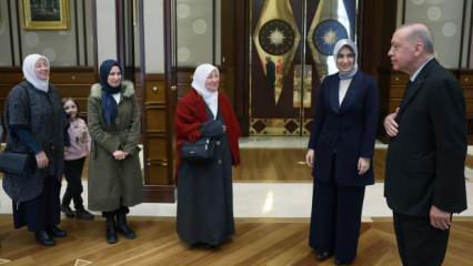 Cumhurbaşkanı Erdoğan, camilerin temizliğini yapan Sultan Bayat ve ailesini kabul etti
