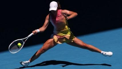 Avustralya Açık'ta Iga Swiatek ve Alex de Minaur, 4. tura çıktı