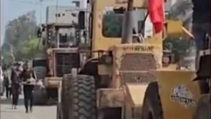 Gazze'de enkaz çalışmalarında Türk bayraklı iş makineleri dikkat çekti!