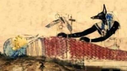 Görenleri şaşkına çevirdi: Altın dilli mumyanın olduğu bir hazine keşfedildi!