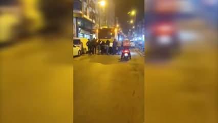 Bağcılar'da İETT otobüsü arızalandı! Yolcular tarafından itildi