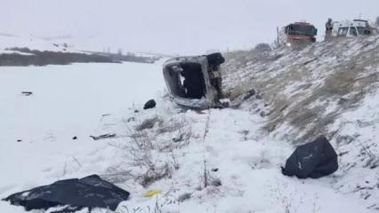 Erzurum'da kayganlaşan yolda kaza; 2 ölü, 3 yaralı