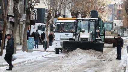 Van'da 255 yerleşim yeri ulaşıma kapandı