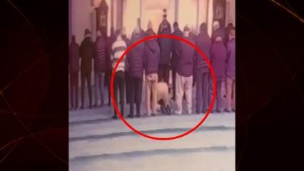 Namaz sırasında kalp krizi geçirdi! O anlar izleyenleri duygulandırdı