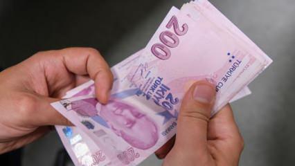 Emeklilere bayram ikramiyesi ödemeleri başladı