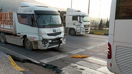 Burdur’da tır, personel servisine çarptı! Çok sayıda yaralı var