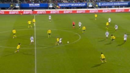 Tüm dünya bu skandalı konuşuyor! Van Persie neye uğradığını şaşırdı