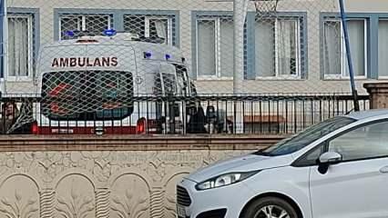 Aynı marketten aldıkları çiğ köfteden yiyen 5 öğrenci hastanelik oldu