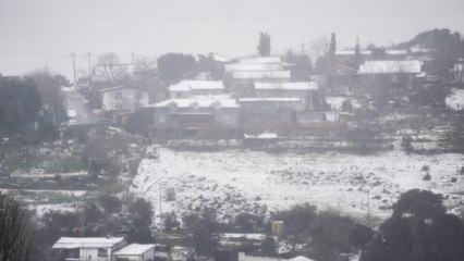 İstanbul'dan kar manzaraları gelmeye başladı! Lapa lapa yağdı!