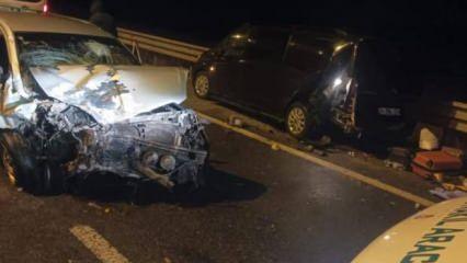 Lastiği değiştirenlere otomobil çarptı: 2 ölü, 7 yaralı